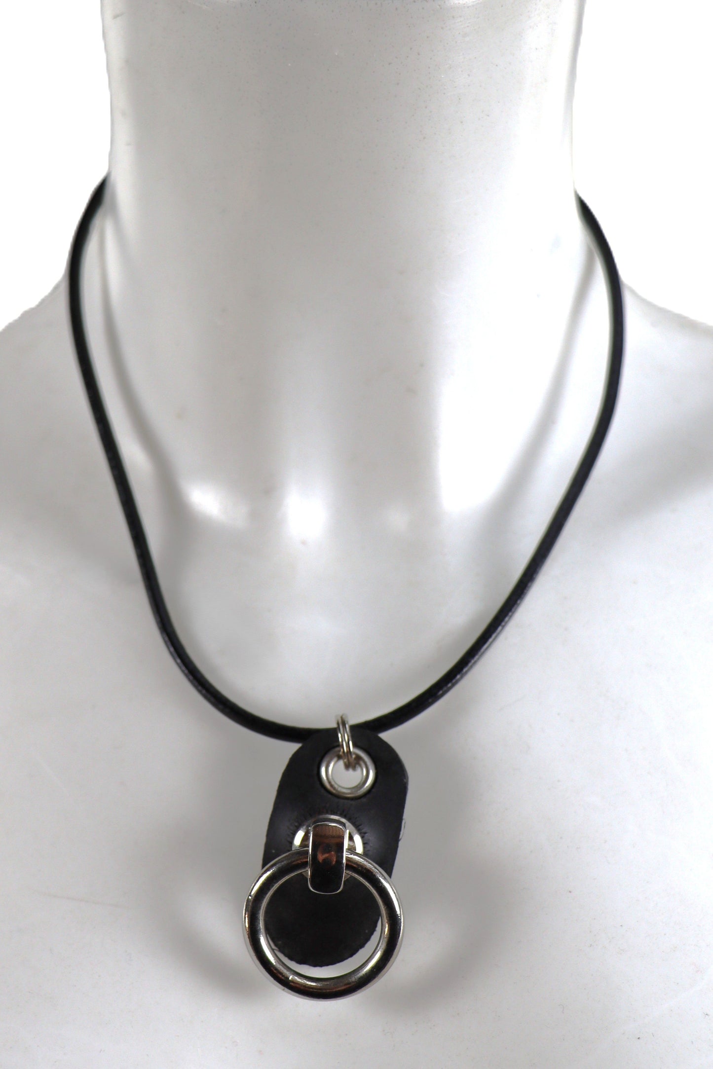 Halsbänder mit Anhänger