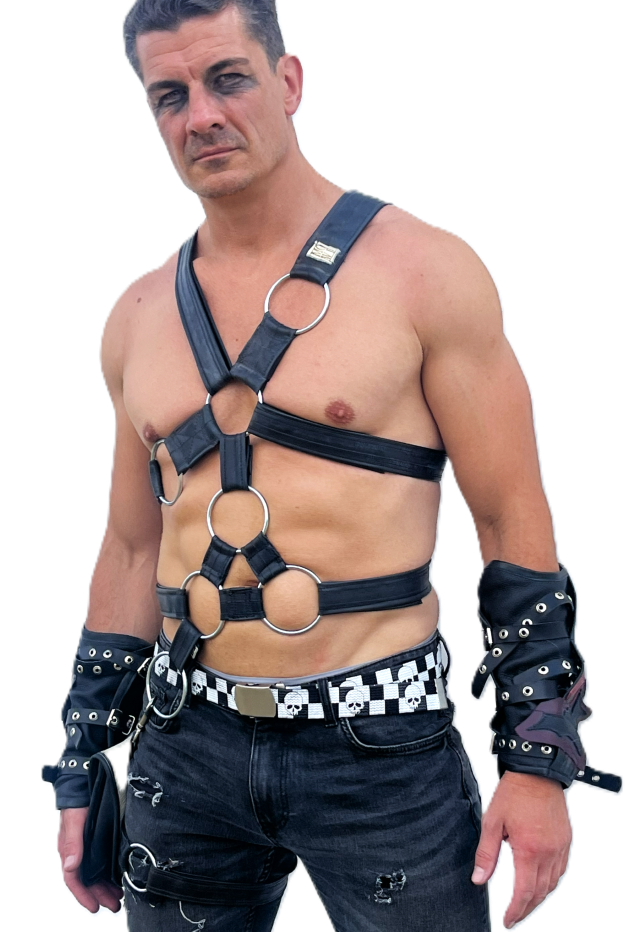 Gurt-Beispiel Oberkörper mit Tasche