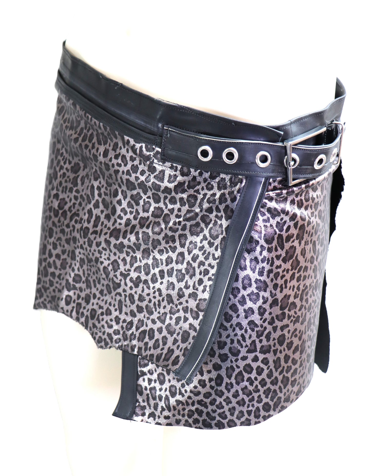 Lederrock mit Po Tasche kurz