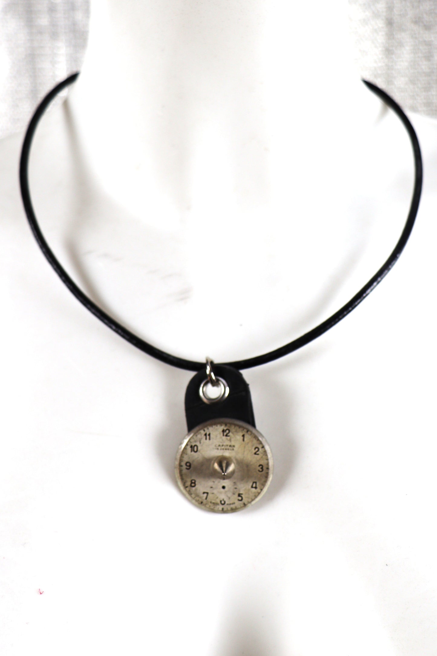 Halsbänder mit Anhänger