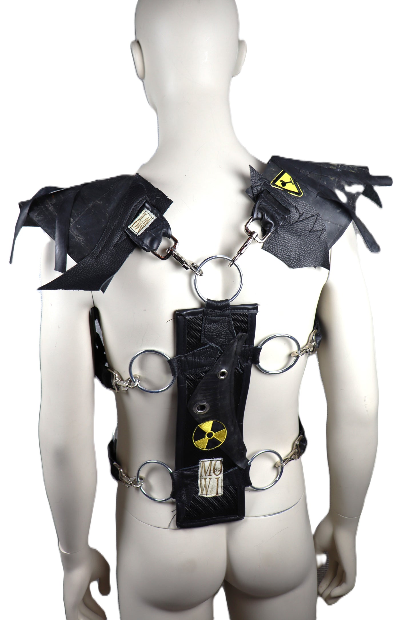 Harnisch mit Gasmaske