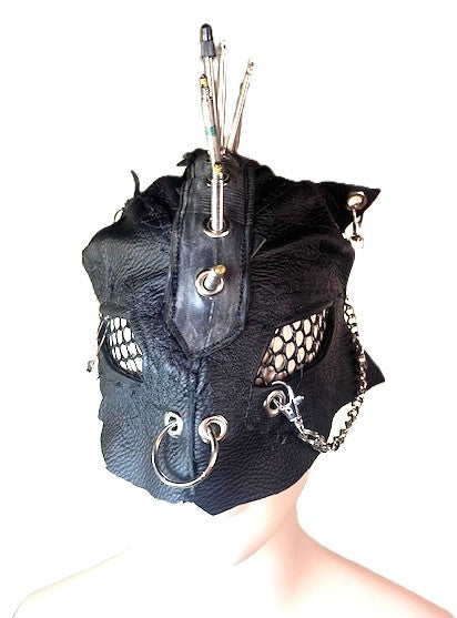 Ledermaske mit Nasenring